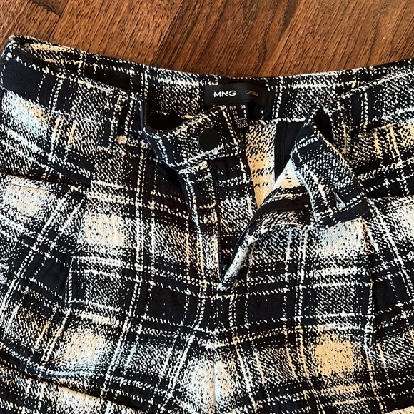 MNG Black & White Cuffed Shorts 100% Cotton - Picture 3 of 10